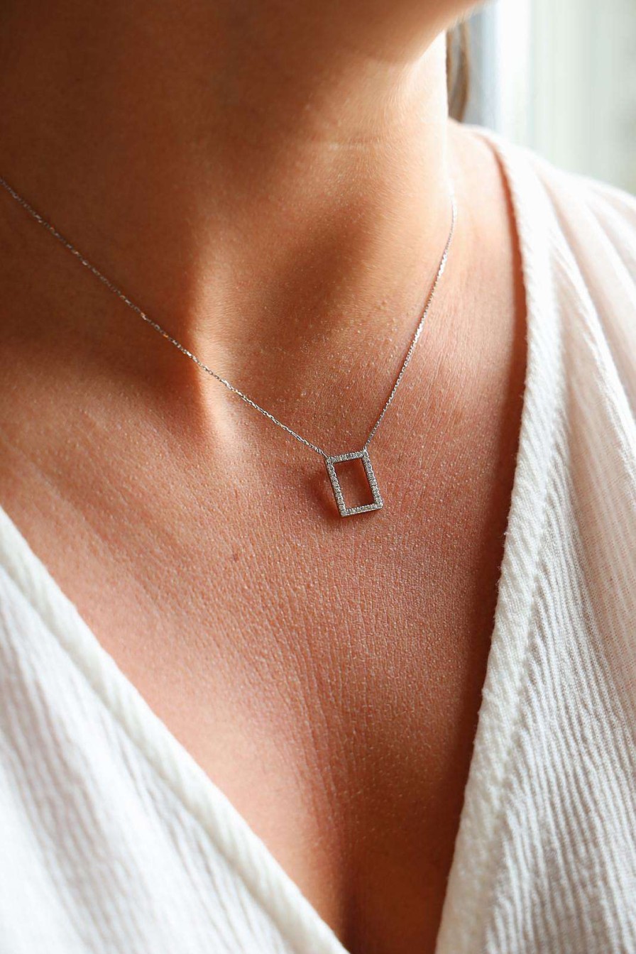 Nos Bijoux Non signé  | Collier Graphique Or Blanc Diamant